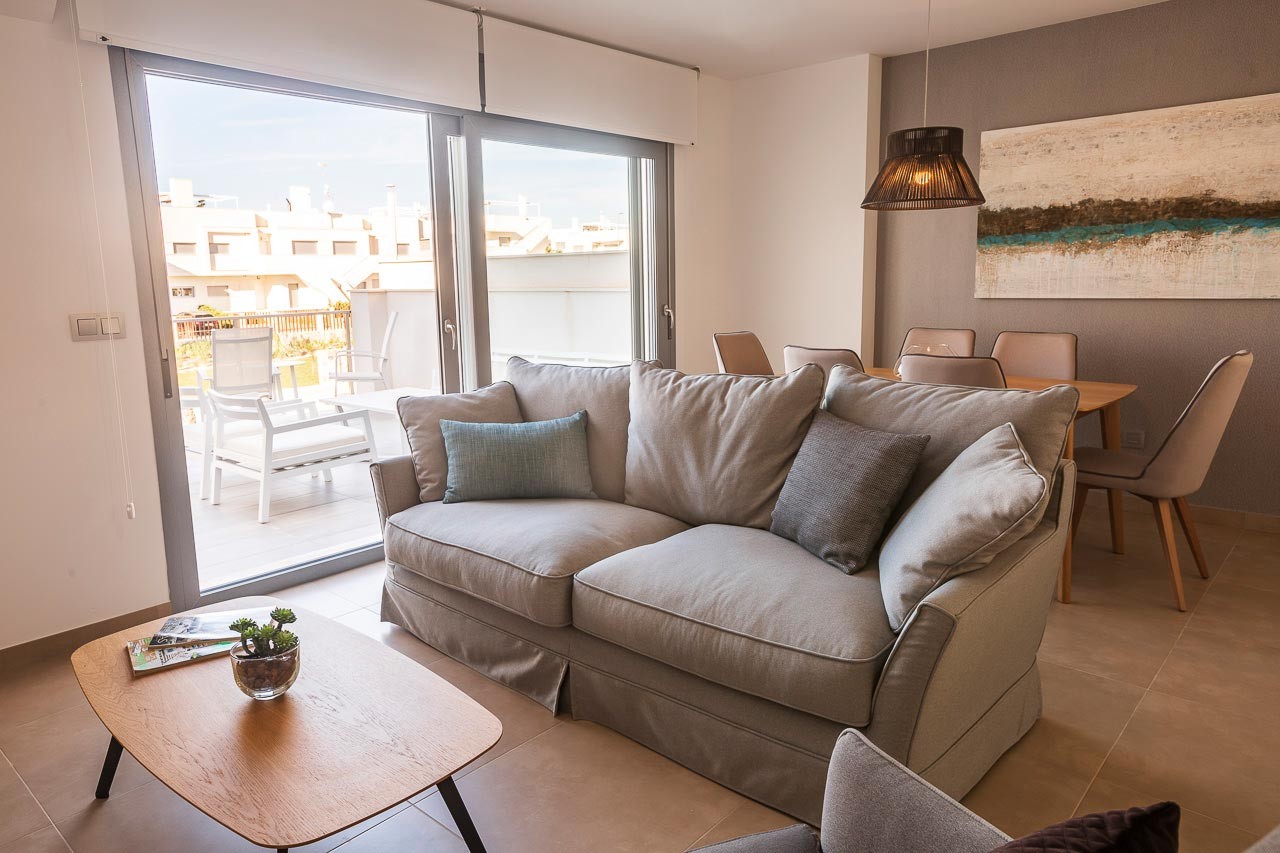 Bungalow in Alicante, Spain 2 bedrooms, 82 sq.m. No. 129049