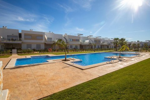 Bungalow i Alicante, Spanien 2 sovrum, 82 kvm. Nr. 129049