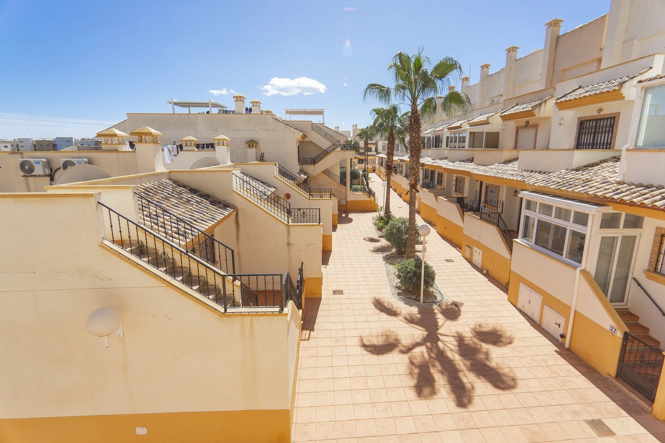 Bliźniak w Playa Flamenca II, Alicante, Hiszpania 3 sypialnie,  nr 120123