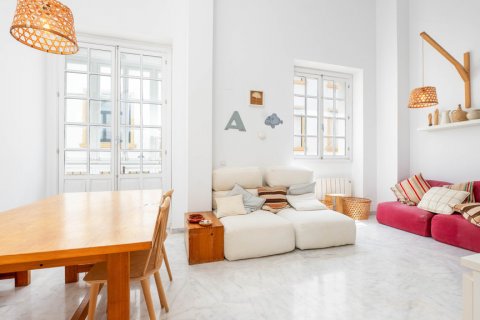 Duplex in El Puerto de Santa Maria, Cadiz, Spain 2 bedrooms, 106 sq.m. No. 121780