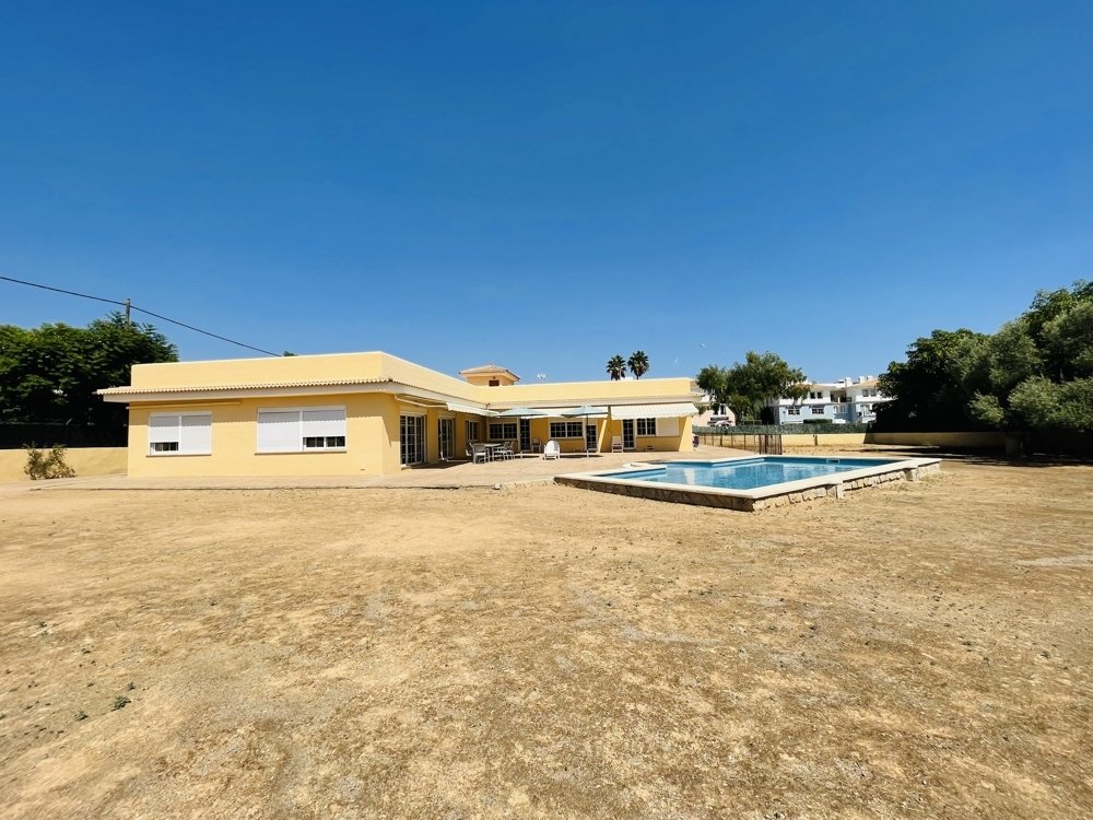 Villa in Santa Ponsa, Mallorca, Spanien 6 Schlafzimmer, 294 m2 Nr. 130112
