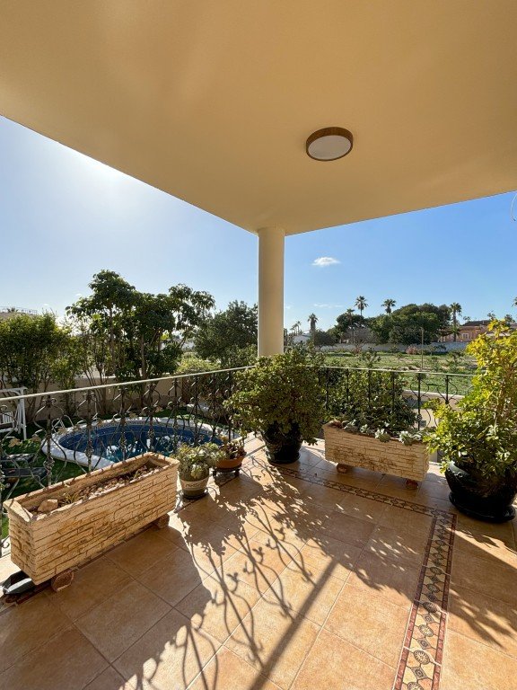 Villa à Ciudad Quesada, Alicante, Espagne 5 chambres, 360 m2 No. 125951