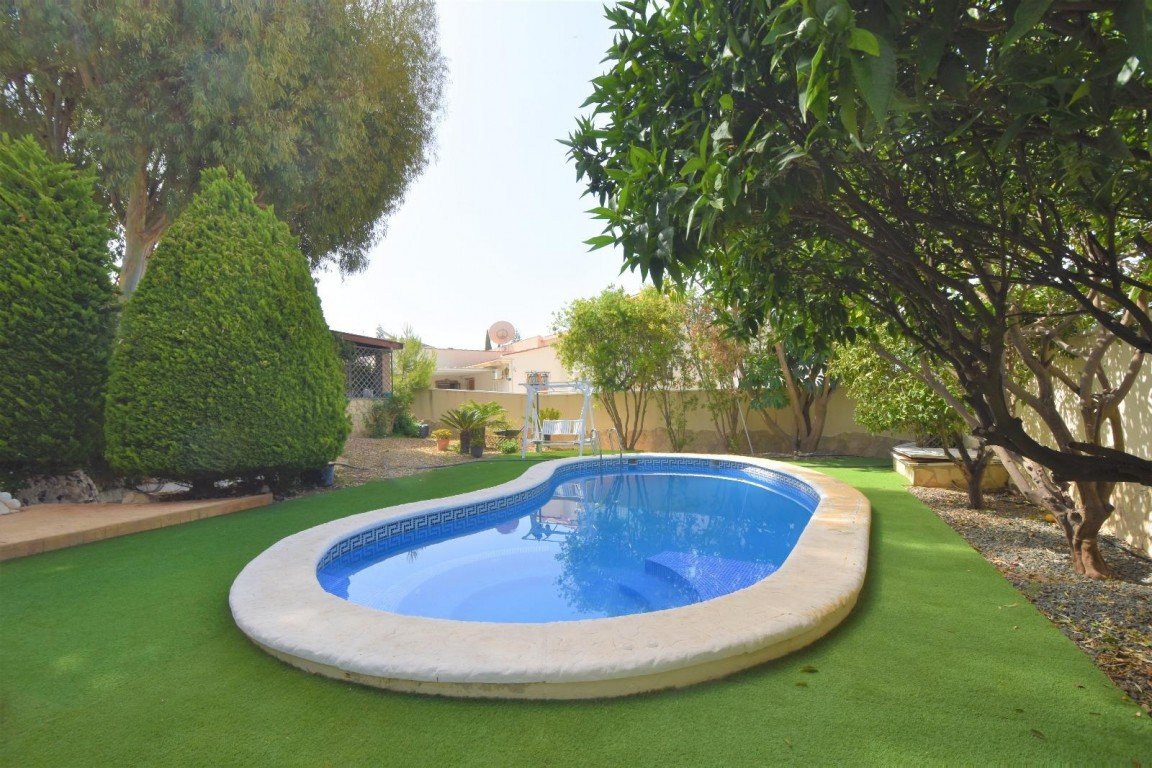 Villa à Ciudad Quesada, Alicante, Espagne 5 chambres, 360 m2 No. 125951