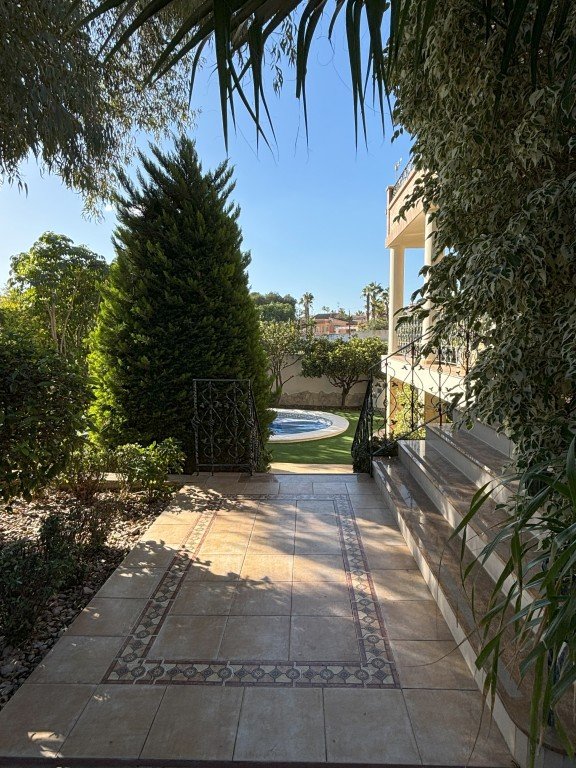 Villa à Ciudad Quesada, Alicante, Espagne 5 chambres, 360 m2 No. 125951