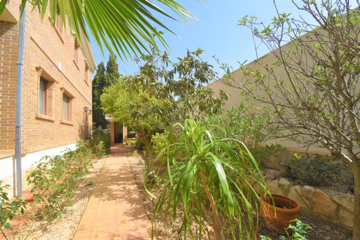Villa à Ciudad Quesada, Alicante, Espagne 5 chambres, 360 m2 No. 125951