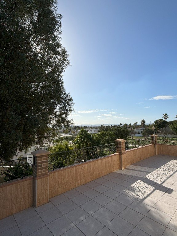 Villa à Ciudad Quesada, Alicante, Espagne 5 chambres, 360 m2 No. 125951