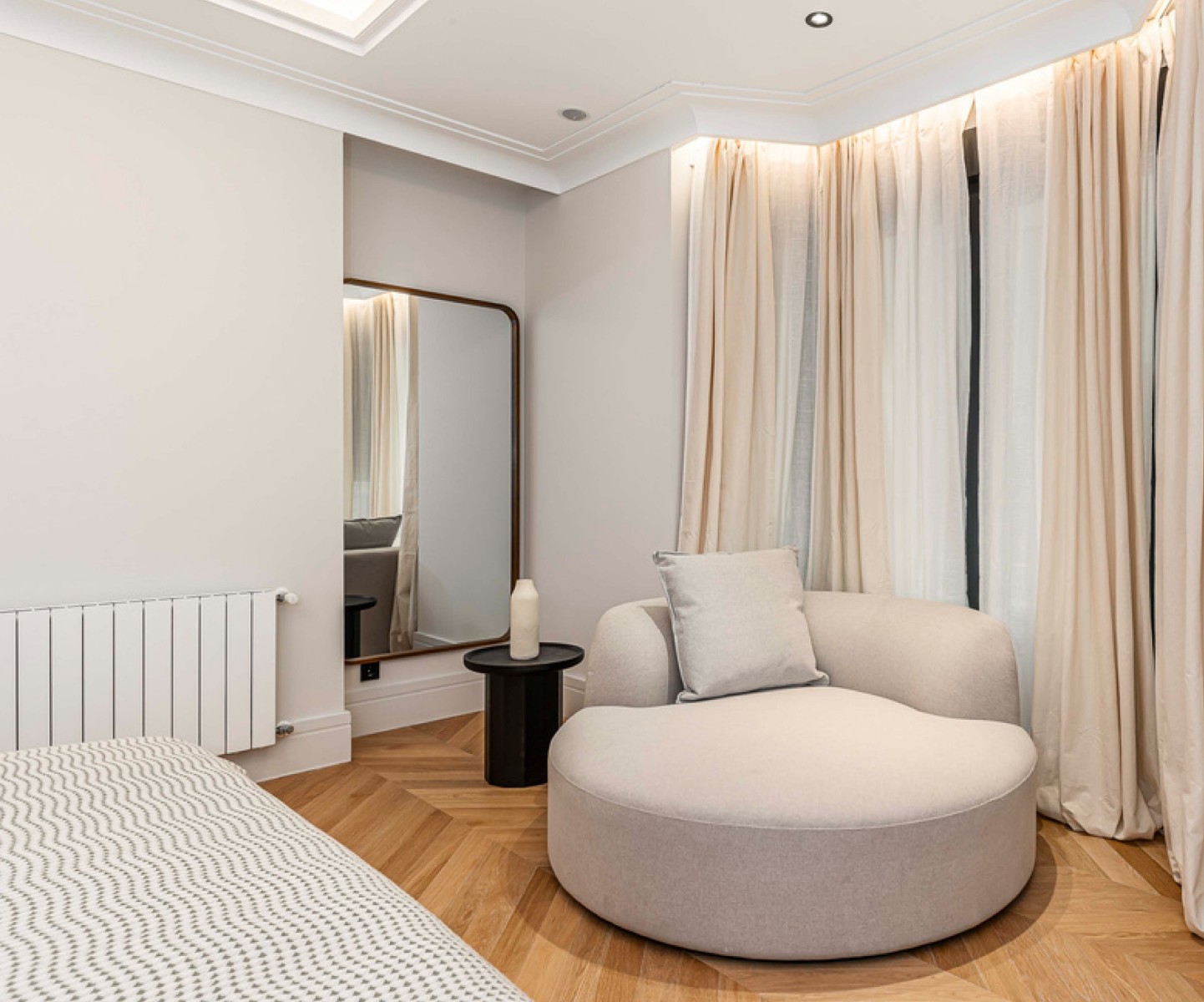 Apartment in Madrid, Spain 3 bedrooms, 232 sq.m. No. 122765