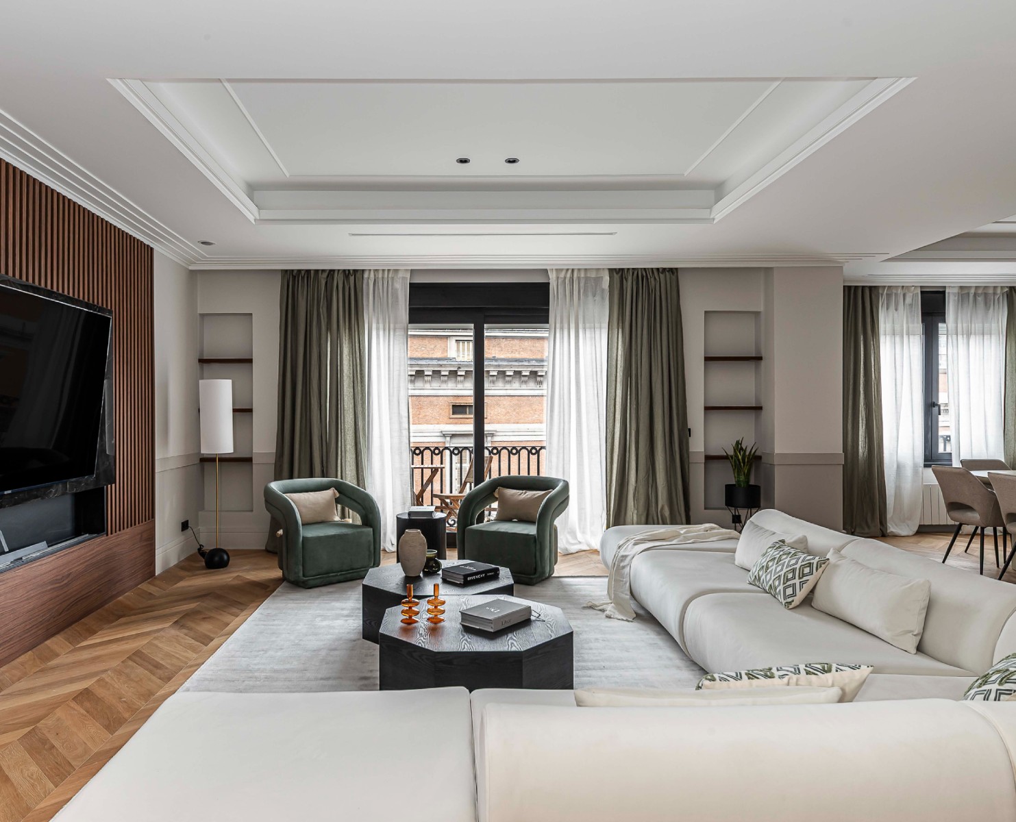 Apartment in Madrid, Spain 3 bedrooms, 232 sq.m. No. 122765