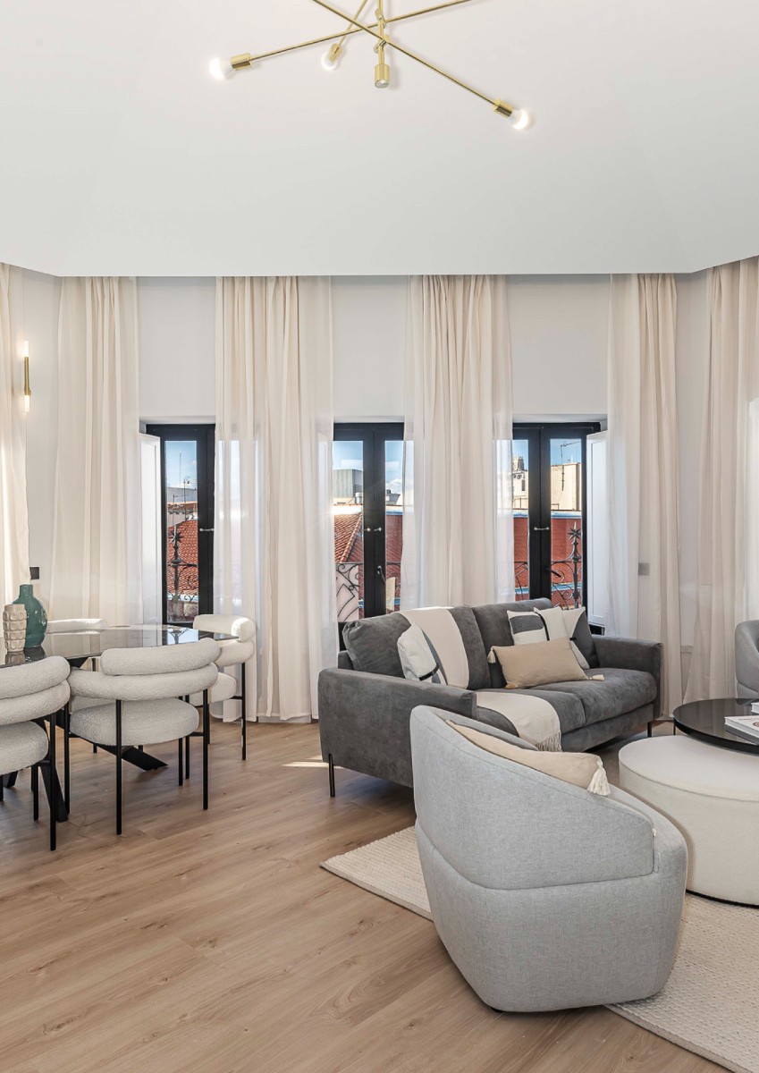 Apartamento en Madrid, España 2 dormitorios, 135 m2 No. 122767