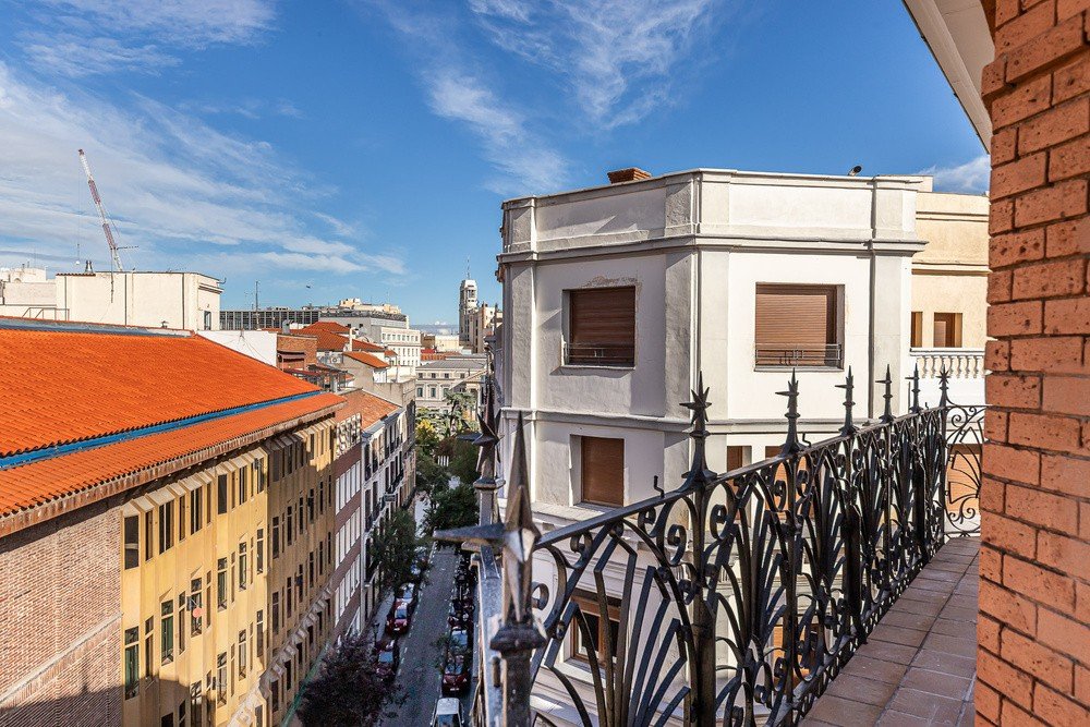 Apartamento en Madrid, España 2 dormitorios, 135 m2 No. 122767