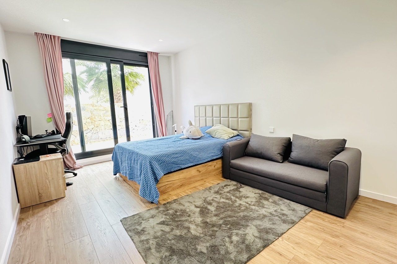 Willa w Pinar De Campoverde, Alicante, Hiszpania 6 sypialni, 450 mkw. nr 125577