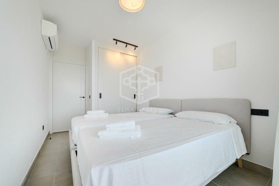 Huoneisto Adeje, Tenerife, Espanja 2 makuuhuonetta, 99 m2 No. 130903