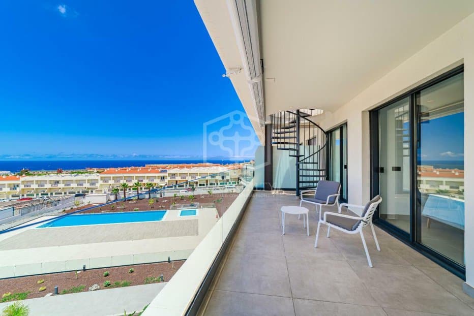 Huoneisto Adeje, Tenerife, Espanja 2 makuuhuonetta, 99 m2 No. 130903