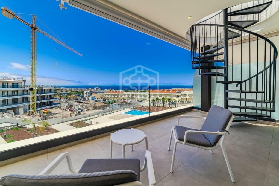 Huoneisto Adeje, Tenerife, Espanja 2 makuuhuonetta, 99 m2 No. 130903