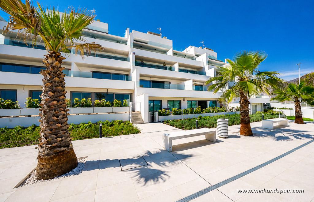 Apartamento en Estepona, Málaga, España 3 dormitorios, 105 m2 No. 129801