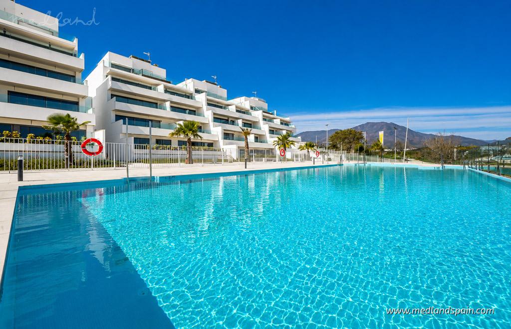 Apartamento en Estepona, Málaga, España 3 dormitorios, 105 m2 No. 129801