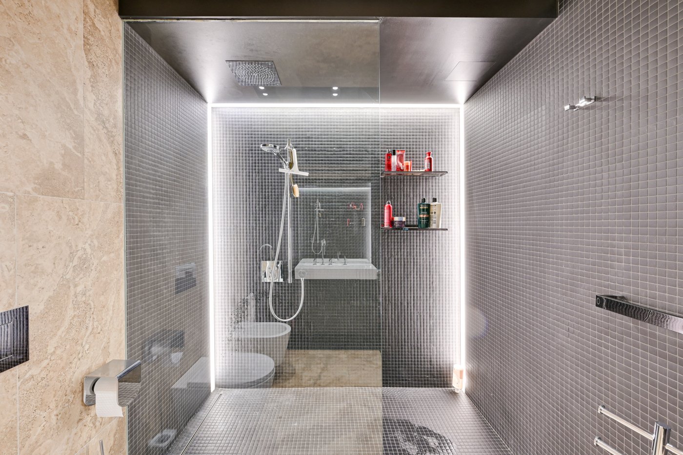Dom w Lloret de Mar, Girona, Hiszpania 6 sypialni, 561 mkw. nr 130297