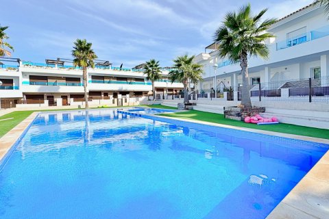 Townhouse in Torrevieja, Alicante, Spain 3 bedrooms, 113 sq.m. No. 131892
