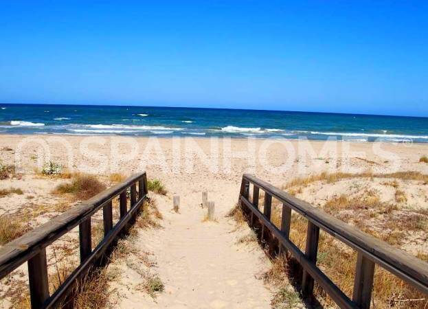 Villa à San Pedro del Pinatar, Murcia, Espagne 3 chambres, 174 m2 No. 120921