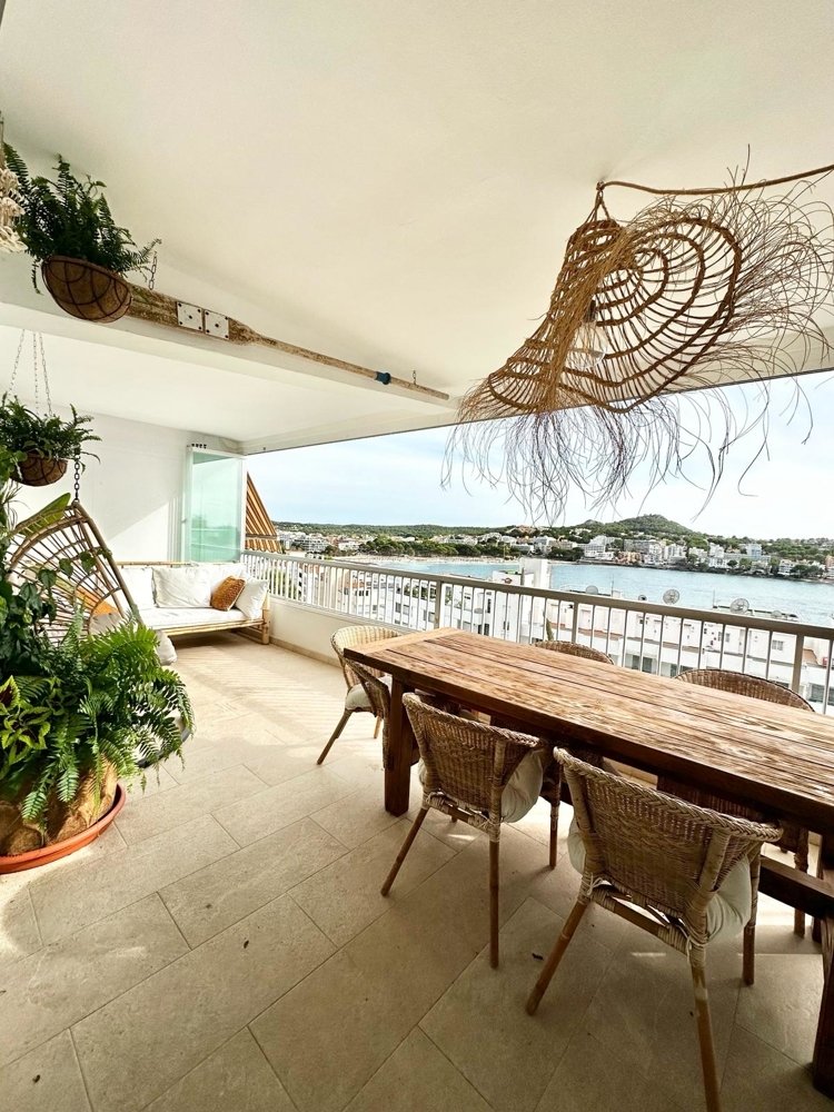 Apartment in Santa Ponsa, Mallorca, Spain 2 bedrooms, 70 sq.m. No. 132842