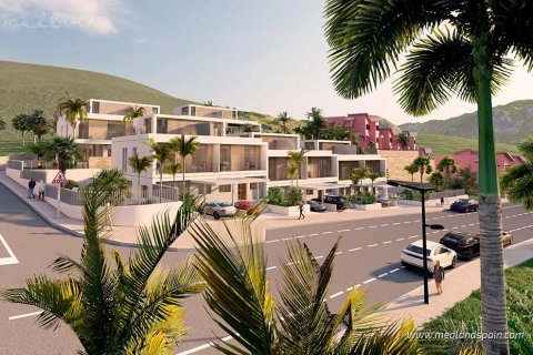 Villa à Estepona, Malaga, Espagne 4 chambres, 180 m2 No. 130190