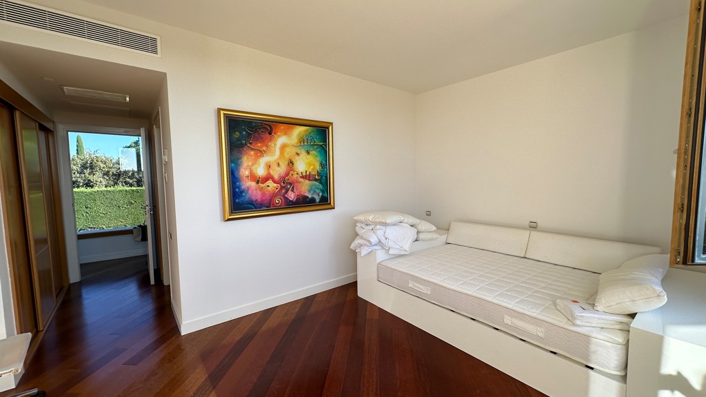 Villa in Pozuelo de Alarcon, Madrid, Spanien 7 Schlafzimmer, 1737 m2 Nr. 129791