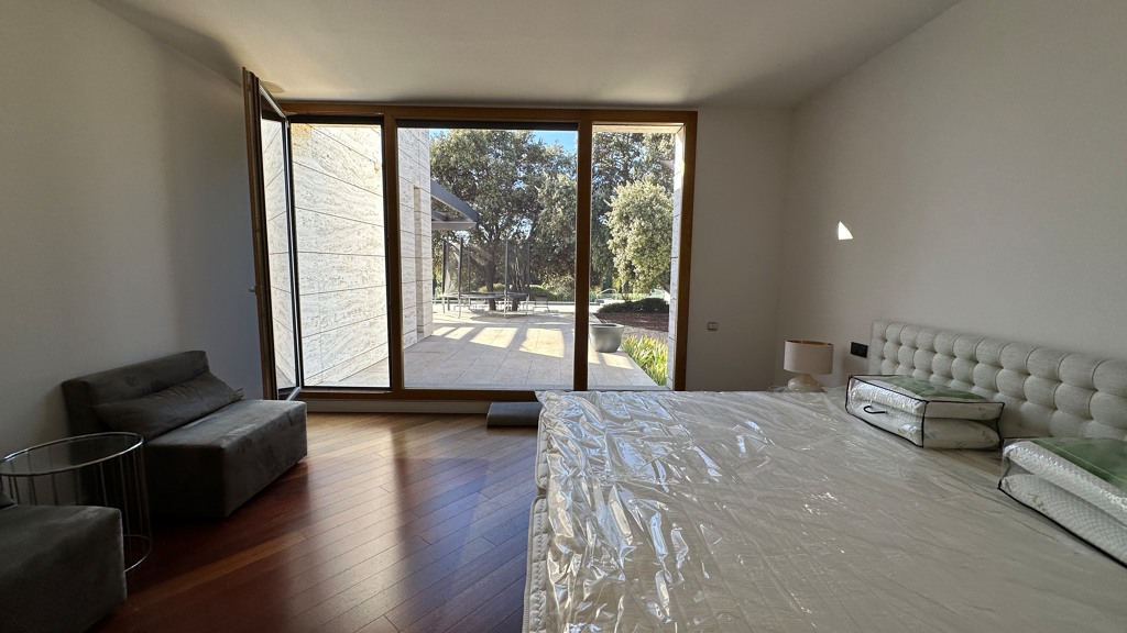 Villa in Pozuelo de Alarcon, Madrid, Spanien 7 Schlafzimmer, 1737 m2 Nr. 129791
