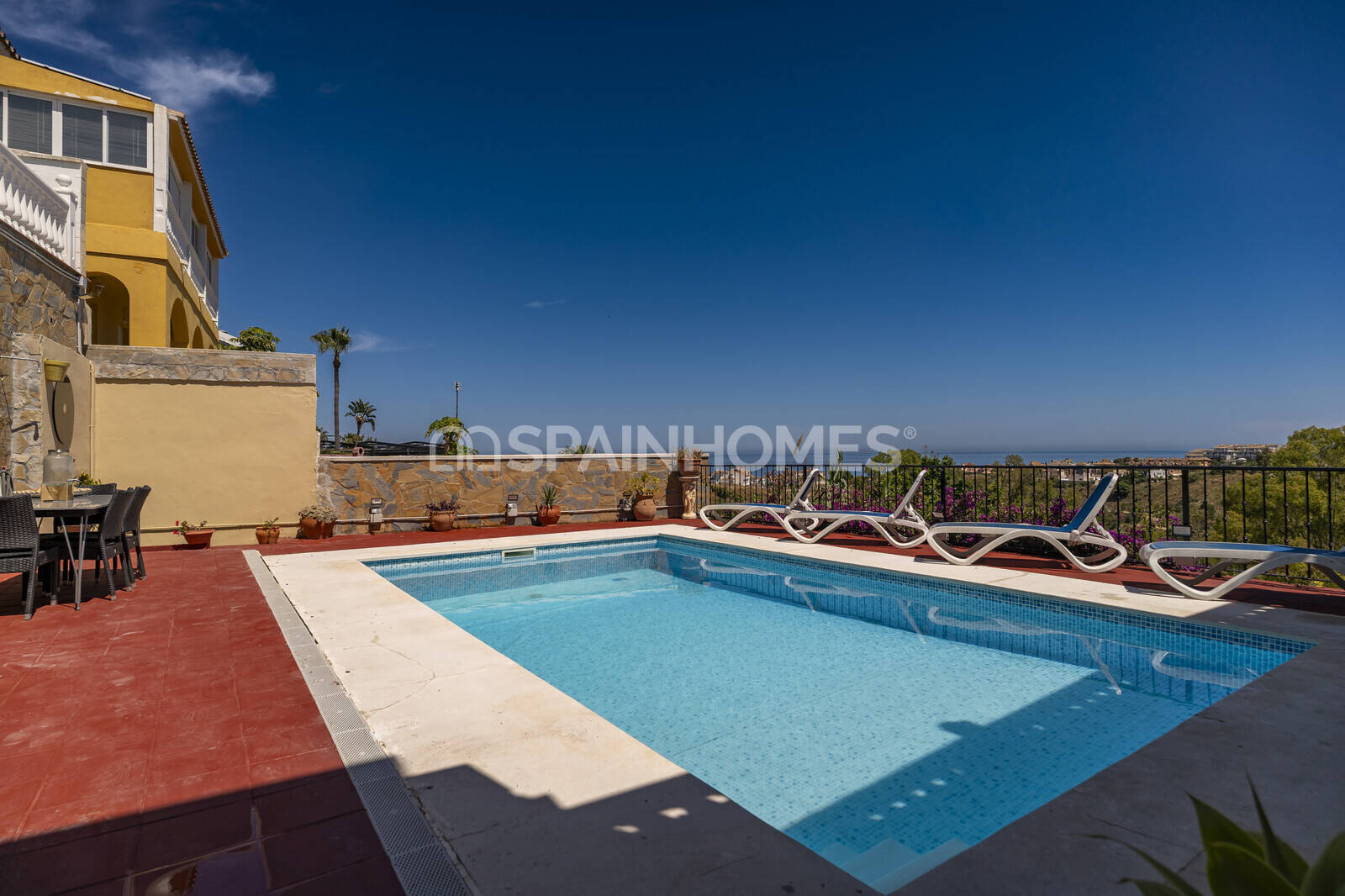 Villa i Benalmadena, Malaga, Spanien 7 sovrum, 350 kvm. Nr. 132874