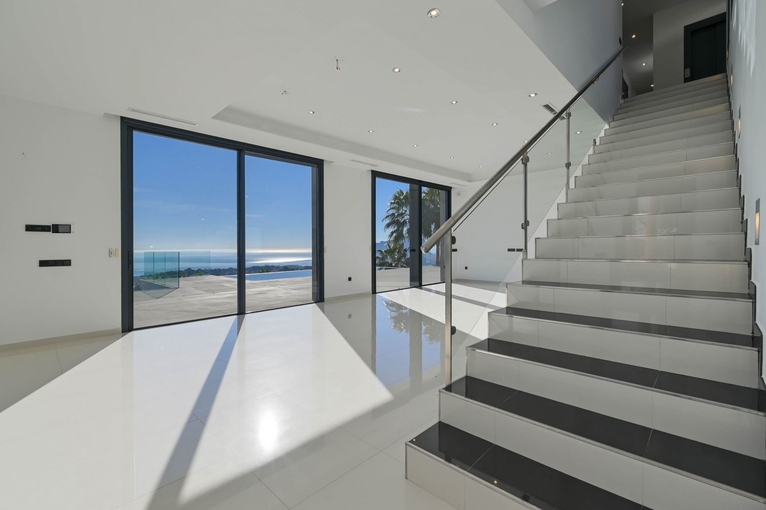 Huvila Benissa, Alicante, Espanja 6 makuuhuonetta, 745 m2 No. 120413
