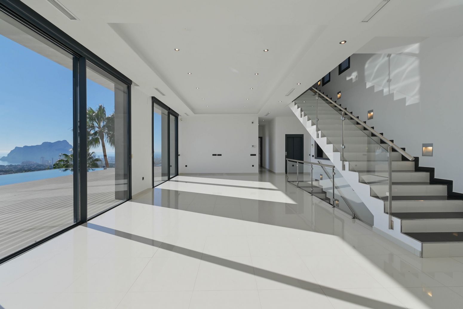 Huvila Benissa, Alicante, Espanja 6 makuuhuonetta, 745 m2 No. 120413
