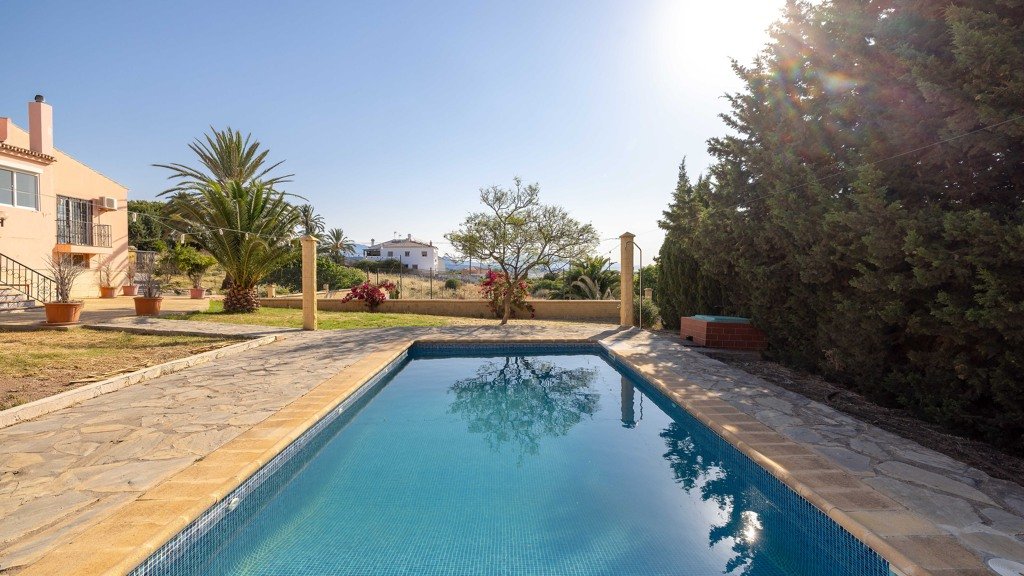Villa in Estepona, Malaga, Spain 6 bedrooms, 264 sq.m. No. 124814