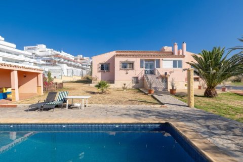 Willa w Estepona, Malaga, Hiszpania 6 sypialni, 264 mkw. nr 124814