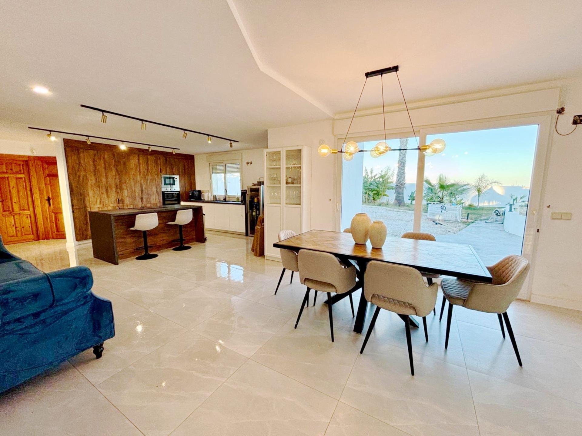 House à San Miguel de Salinas, Alicante, Espagne 4 chambres, 300 m2 No. 128697