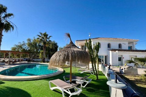 Dom w San Miguel de Salinas, Alicante, Hiszpania 4 sypialnie, 300 mkw. nr 128697
