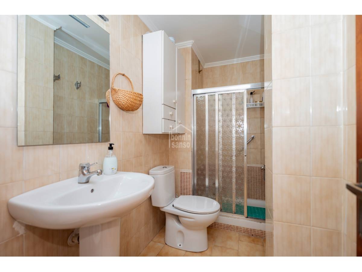 Huoneisto Es Castell, Menorca, Espanja 3 makuuhuonetta, 98 m2 No. 127958