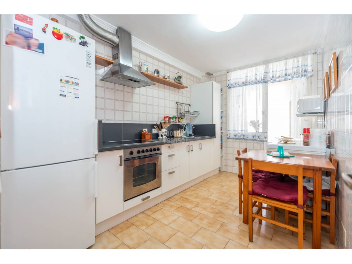 Huoneisto Es Castell, Menorca, Espanja 3 makuuhuonetta, 98 m2 No. 127958