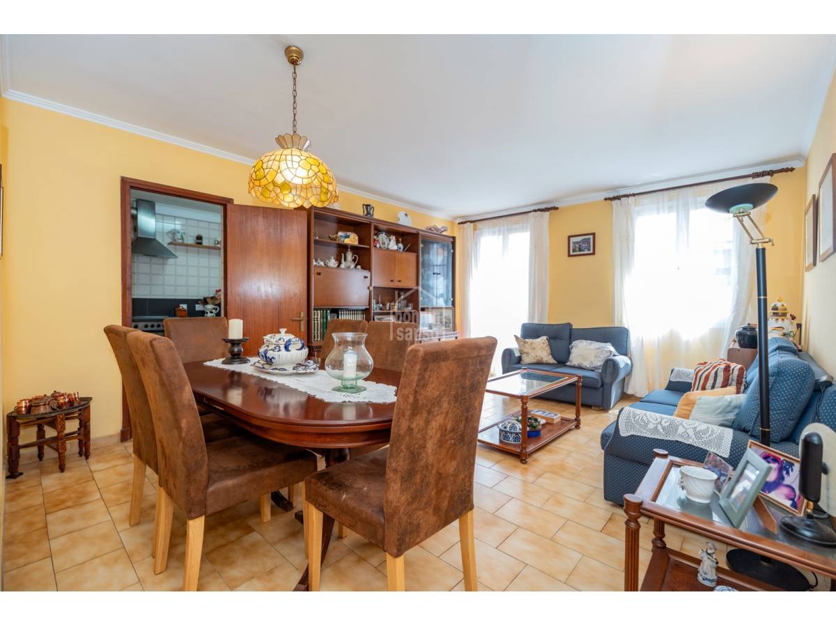 Huoneisto Es Castell, Menorca, Espanja 3 makuuhuonetta, 98 m2 No. 127958