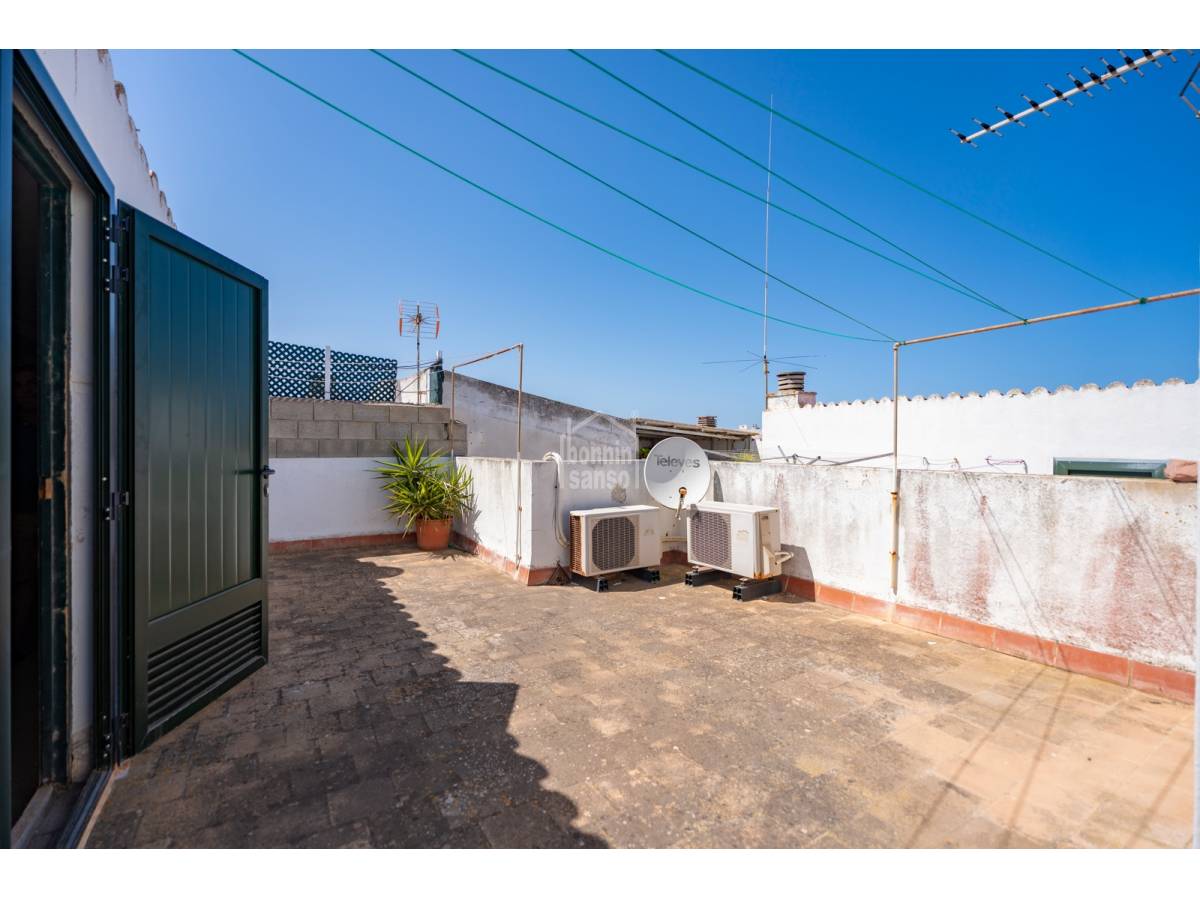 Huoneisto Es Castell, Menorca, Espanja 3 makuuhuonetta, 98 m2 No. 127958