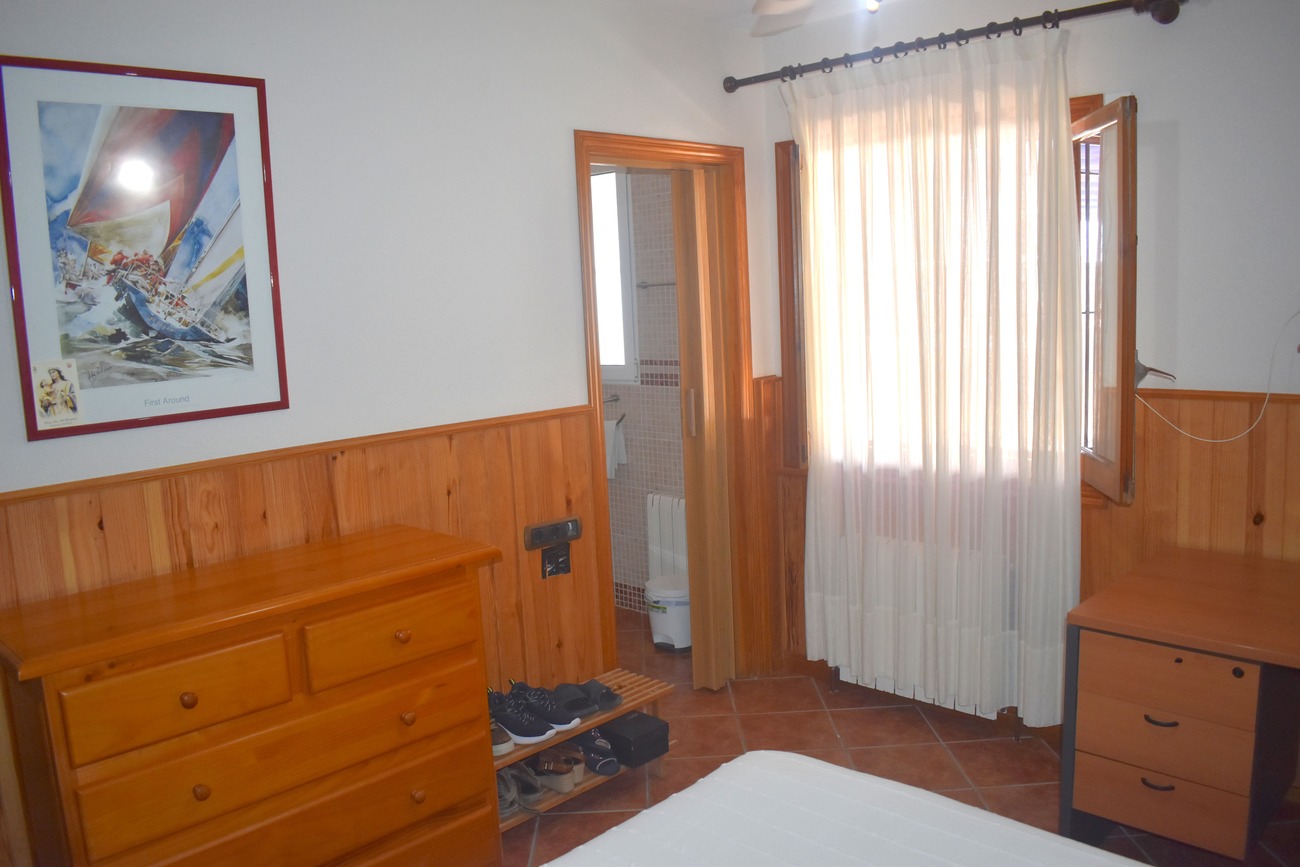 Villa i Guardamar del Segura, Alicante, Spanien 6 sovrum, 199 kvm. Nr. 125979