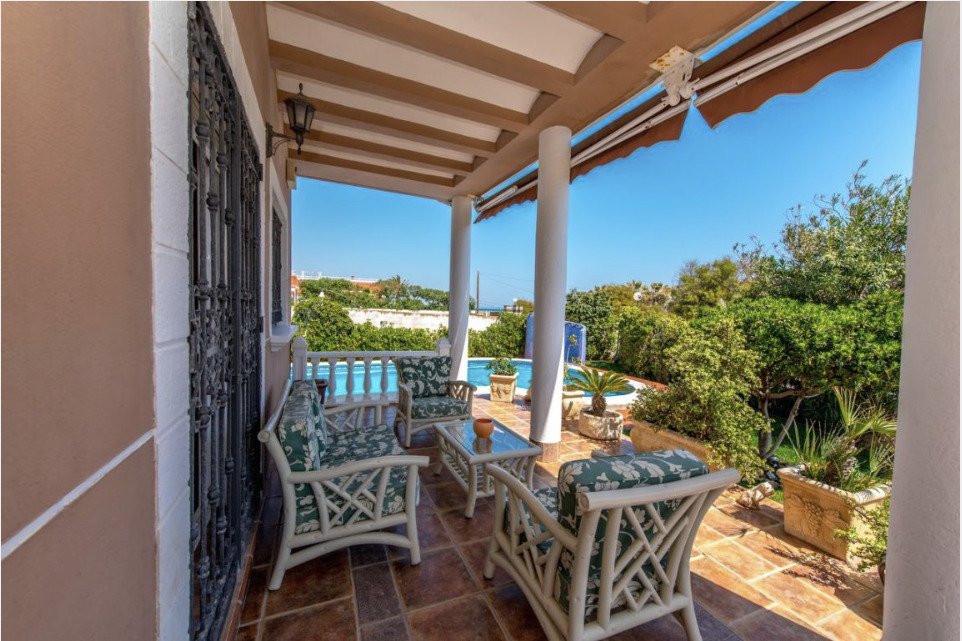 Villa in La Mata, Alicante, Spain 6 bedrooms, 440 sq.m. No. 125978