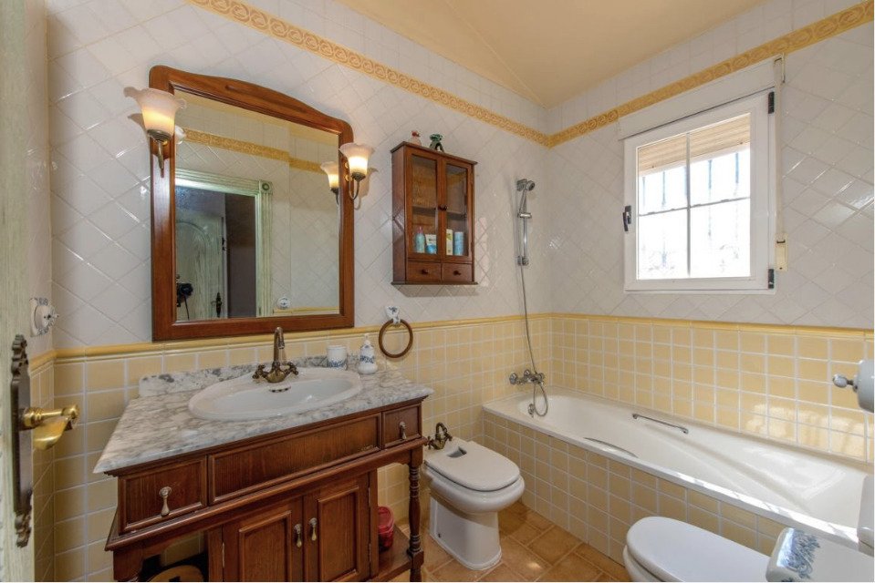 Villa in La Mata, Alicante, Spain 6 bedrooms, 440 sq.m. No. 125978