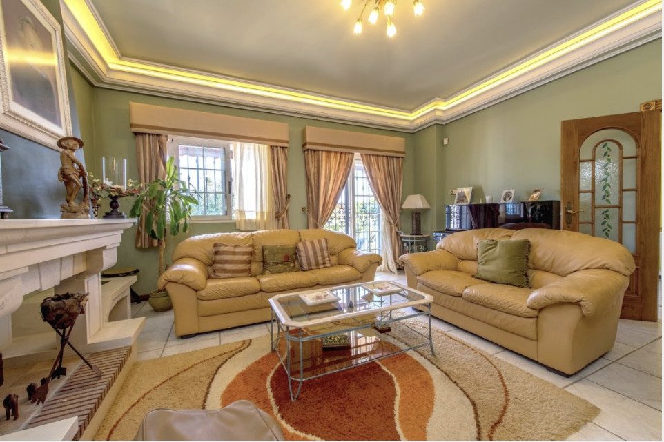 Villa in La Mata, Alicante, Spain 6 bedrooms, 440 sq.m. No. 125978
