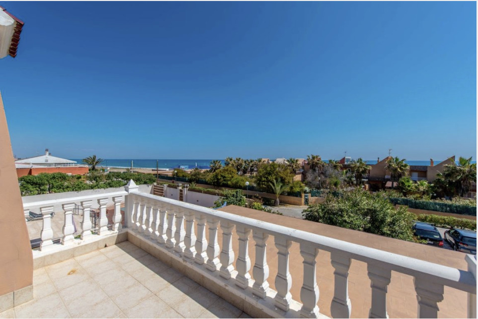 Villa in La Mata, Alicante, Spain 6 bedrooms, 440 sq.m. No. 125978