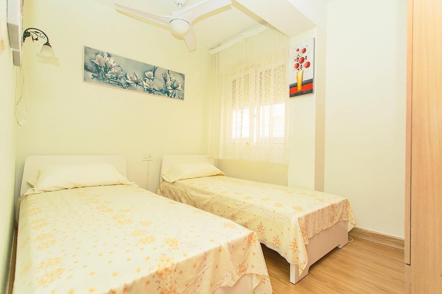 Lägenhet i Torrevieja, Alicante, Spanien 3 sovrum, 125 kvm. Nr. 129388