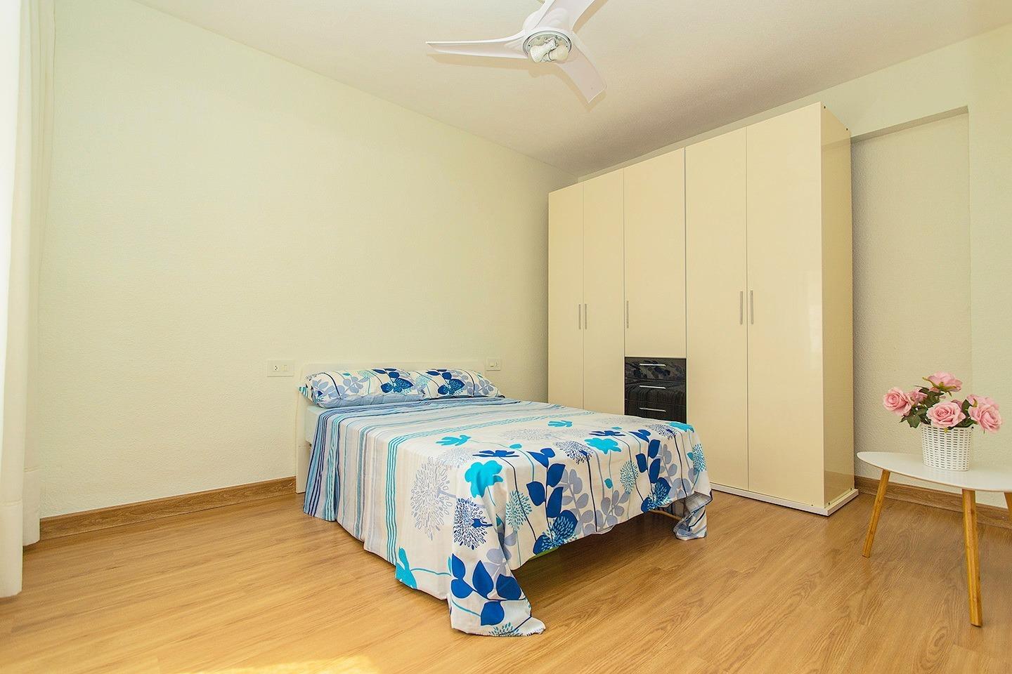 Lägenhet i Torrevieja, Alicante, Spanien 3 sovrum, 125 kvm. Nr. 129388