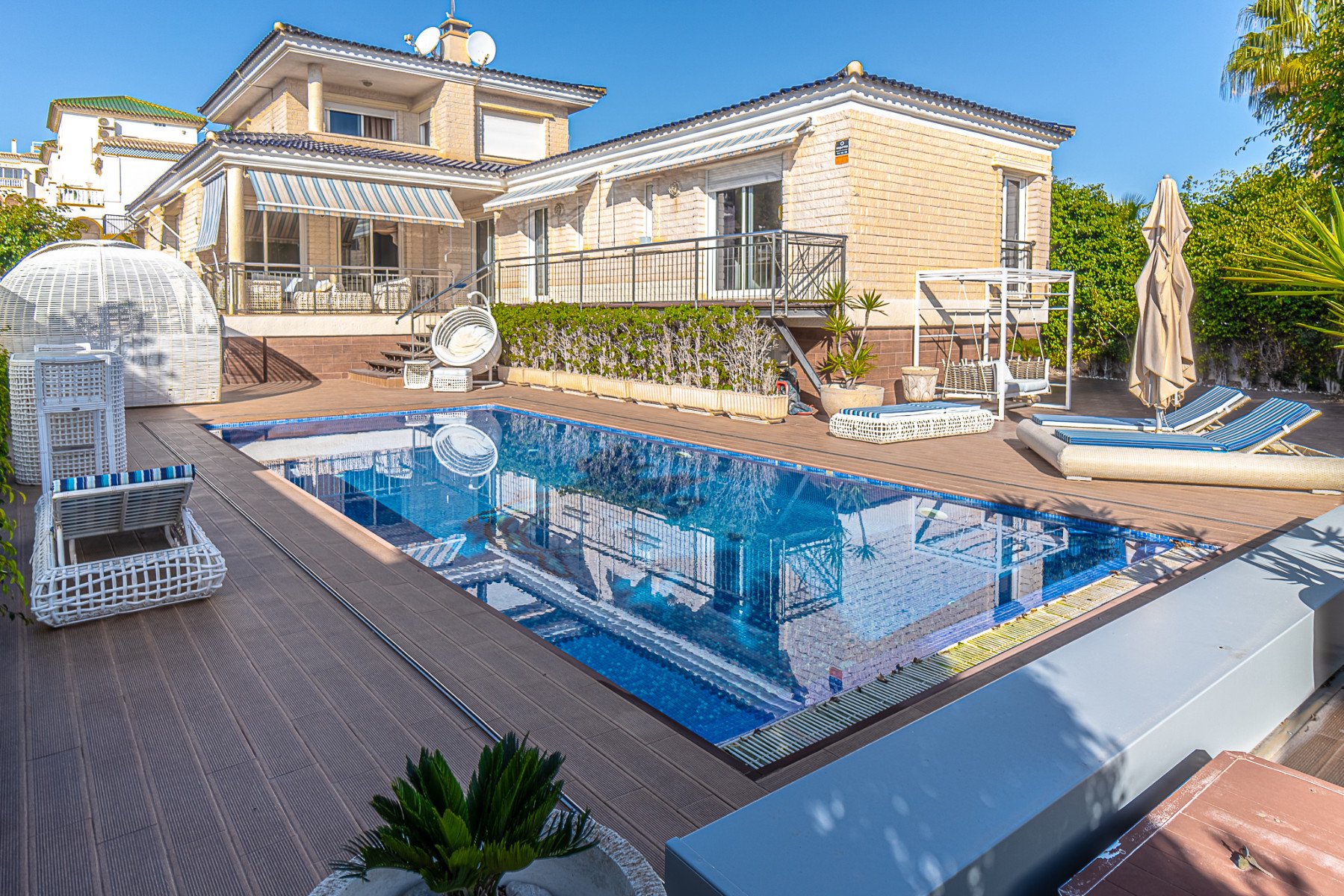 Huvila La Mata, Alicante, Espanja 5 makuuhuonetta, 370 m2 No. 126987