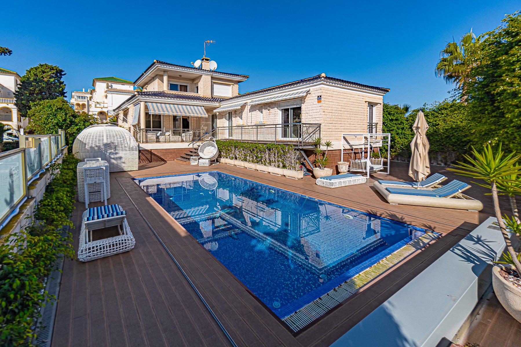 Huvila La Mata, Alicante, Espanja 5 makuuhuonetta, 370 m2 No. 126987