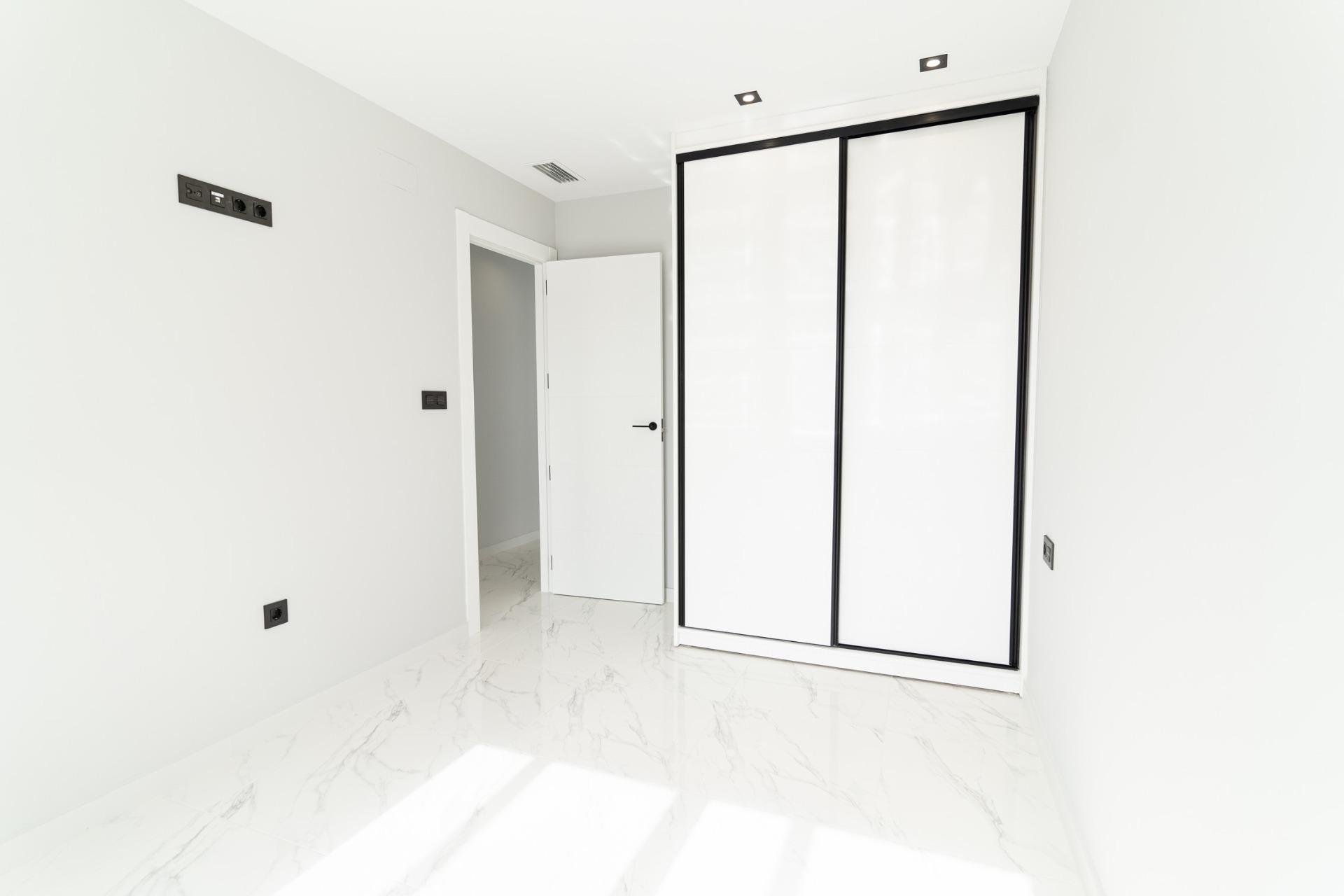 Villa Punta Prima, Alicante, Spānijā 4 istabas, 121 m2 Nr. 128517