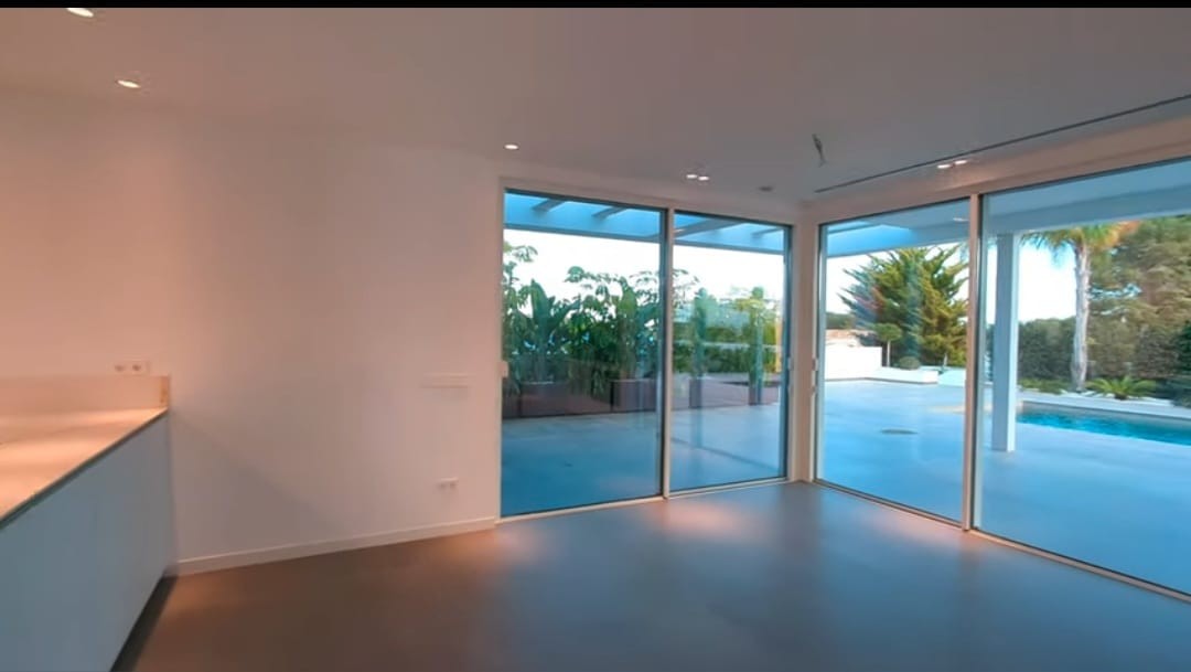 Villa a Moraira, Alicante, Spagna 6 camere da letto, 547 mq. N° 122724