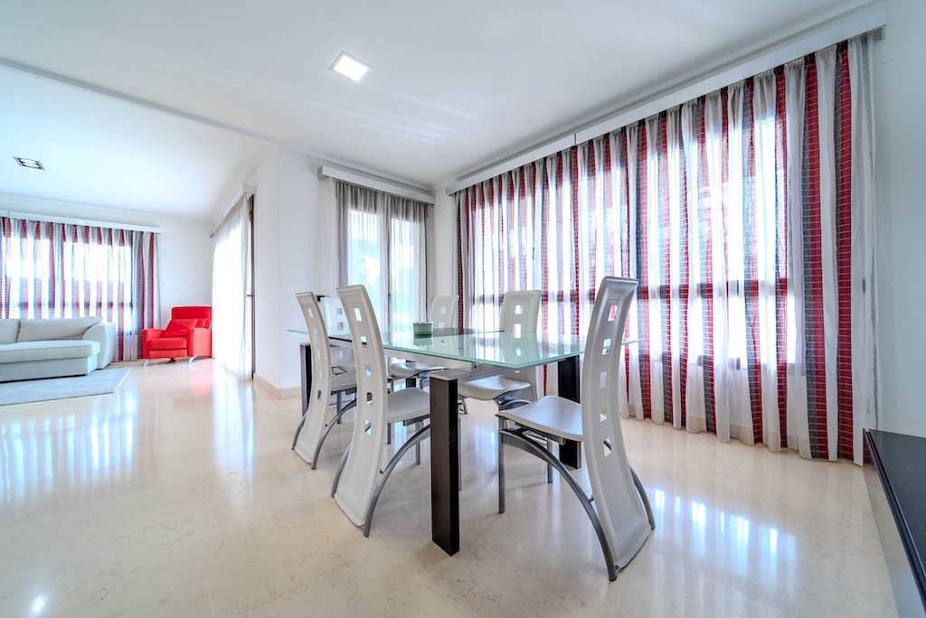 Villa a Cabo Roig, Alicante, Spagna 5 camere da letto, 477 mq. N° 128304